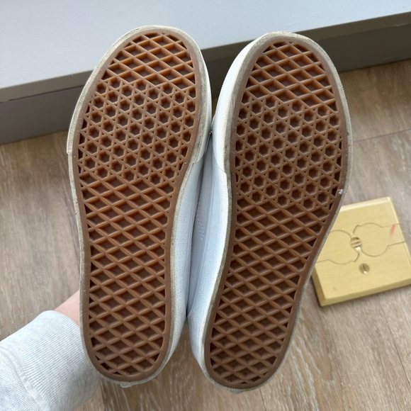 White Platform Vans Old Skool (Women’s 8) - Picture 5 of 6